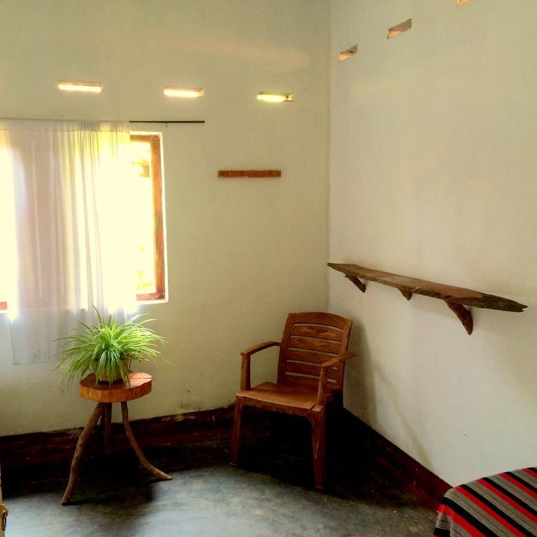 Surf & Yoga Arugam Bay Hotel Стая снимка