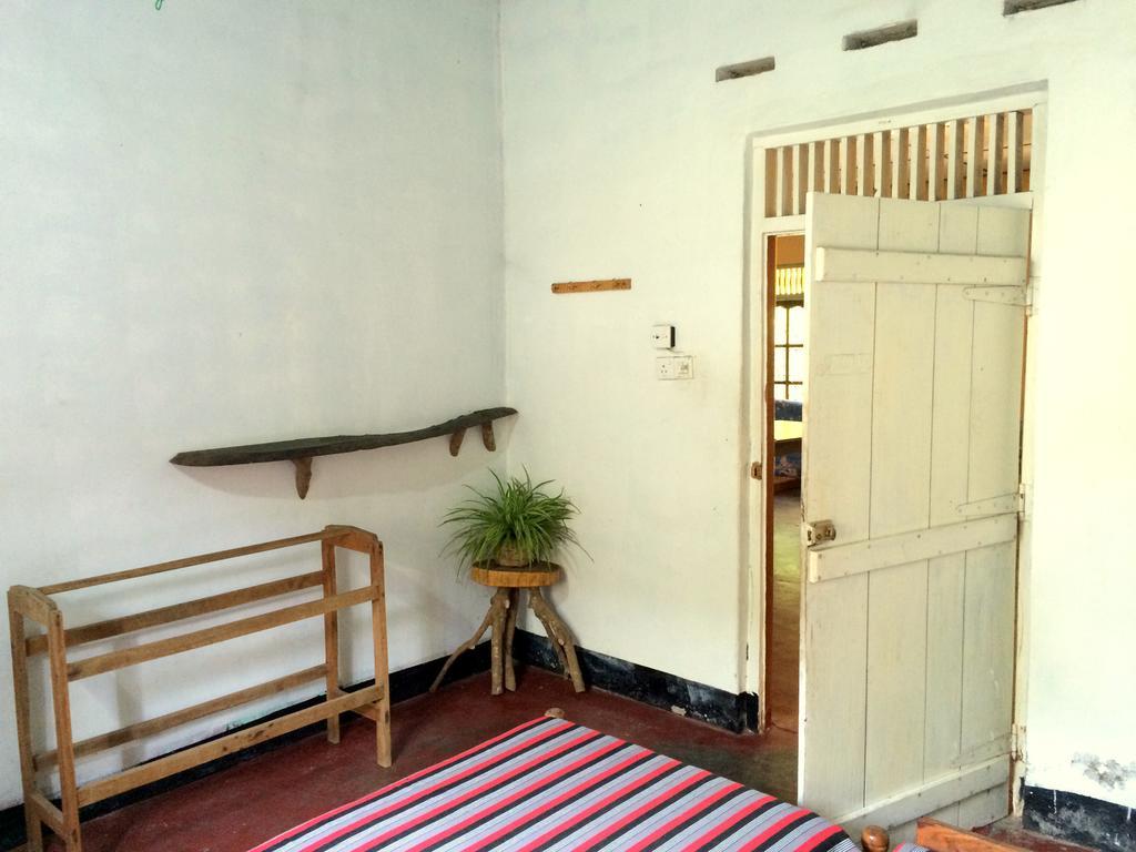 Surf & Yoga Arugam Bay Hotel Стая снимка