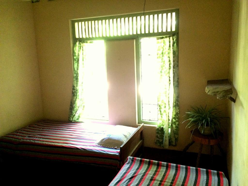 Surf & Yoga Arugam Bay Hotel Стая снимка