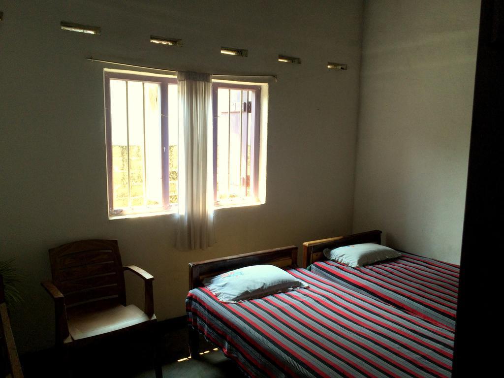 Surf & Yoga Arugam Bay Hotel Стая снимка